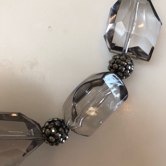 BEAUTIFUL NWT CRYSTAL STONE & SPARKLY HEMATITE ADJUSTABLE LENGTH NECKLACE ๐๐โญ๏ธ - Picture 3 of 4